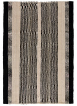 Load image into Gallery viewer, Estancia Wool Rug in Black & White