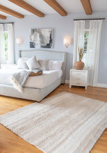Load image into Gallery viewer, Estancia Wool Rug in Sand & White