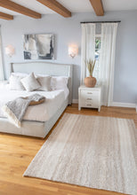 Load image into Gallery viewer, Estancia Wool Rug in Sand & White