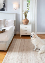 Load image into Gallery viewer, Estancia Wool Rug in Sand & White