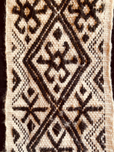 Load image into Gallery viewer, Black & White 'Faja' Bag