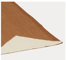 Load image into Gallery viewer, Pico Rug in Brown & White