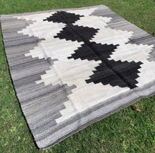 Load image into Gallery viewer, Puna Sheep Wool Rug in Black, White & Grey